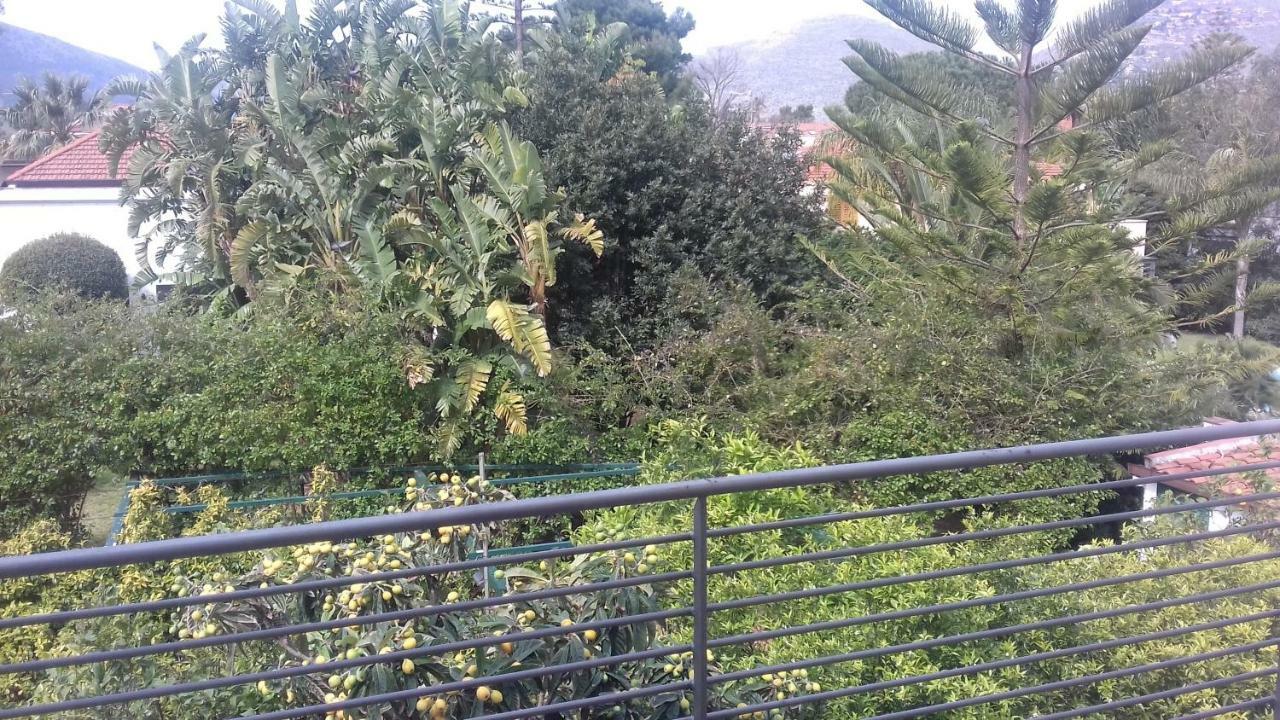 Principessa Jolanda Villa Мондело Екстериор снимка